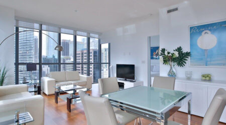 XCondo Neutra